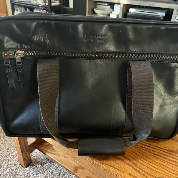 Filson Bags Filson Dawson Leather Duffle Black Standard Size Poshmark
